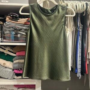 Banana Republic Bias Cut Satin Top.  Size XS.